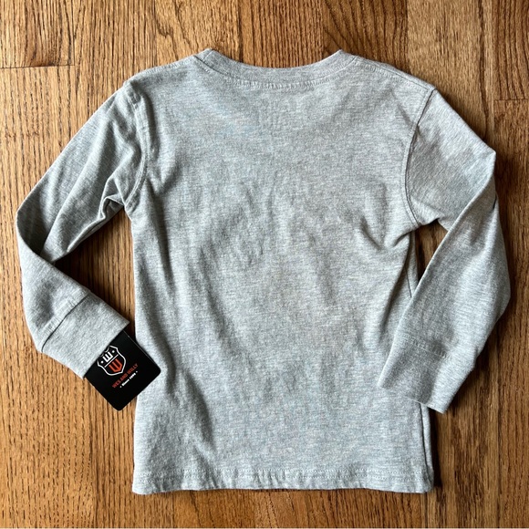 🆕 NWT Wes and Willy Season’s Greetings Christmas truck shirt - Picture 5 of 5